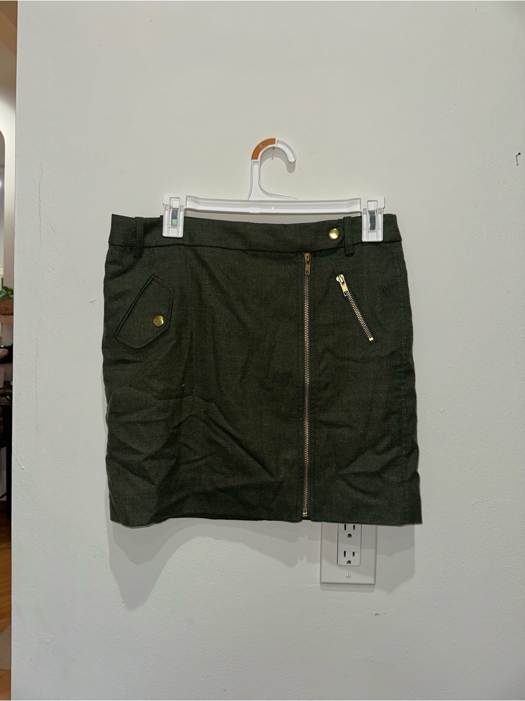 J. Crew Dark Olive Mini Skirt With Front Zip & Pocket